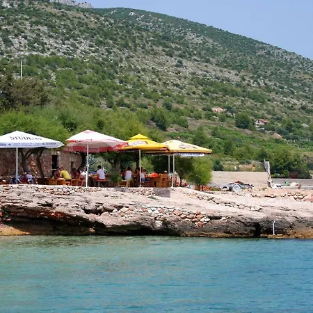 Maroje * Zavala